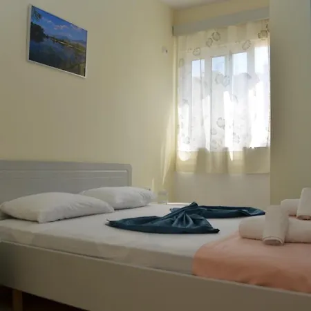 Sejdi Apartment *
